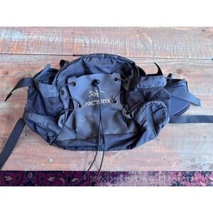 Arc’teryx Q10 Lumbar Waist Pack Bag Outdoor Hiking Camp Climbing black